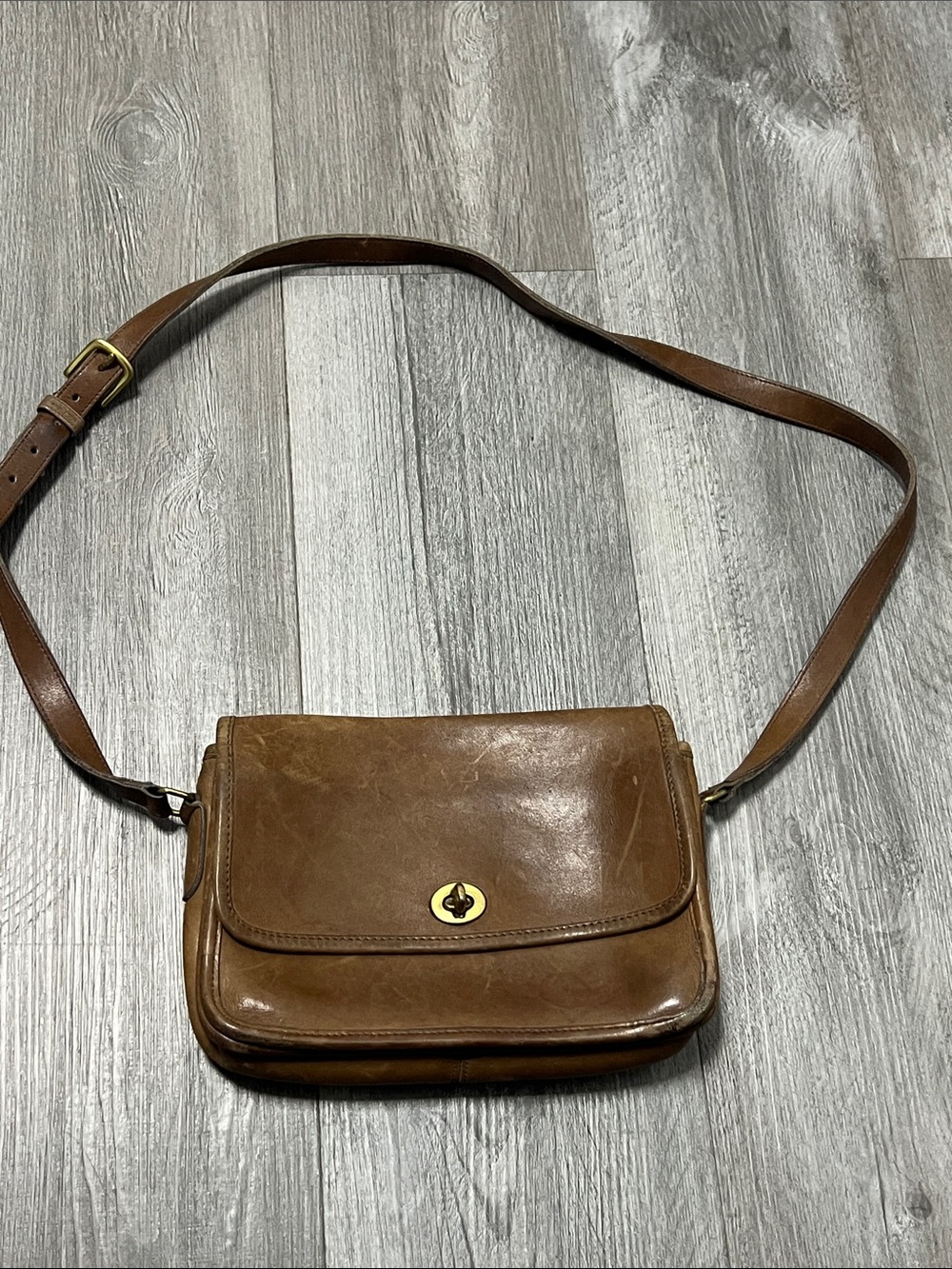 vintage Coach City bag, likely from the 1980s or 1990s/ leather - Picture 3 of 15